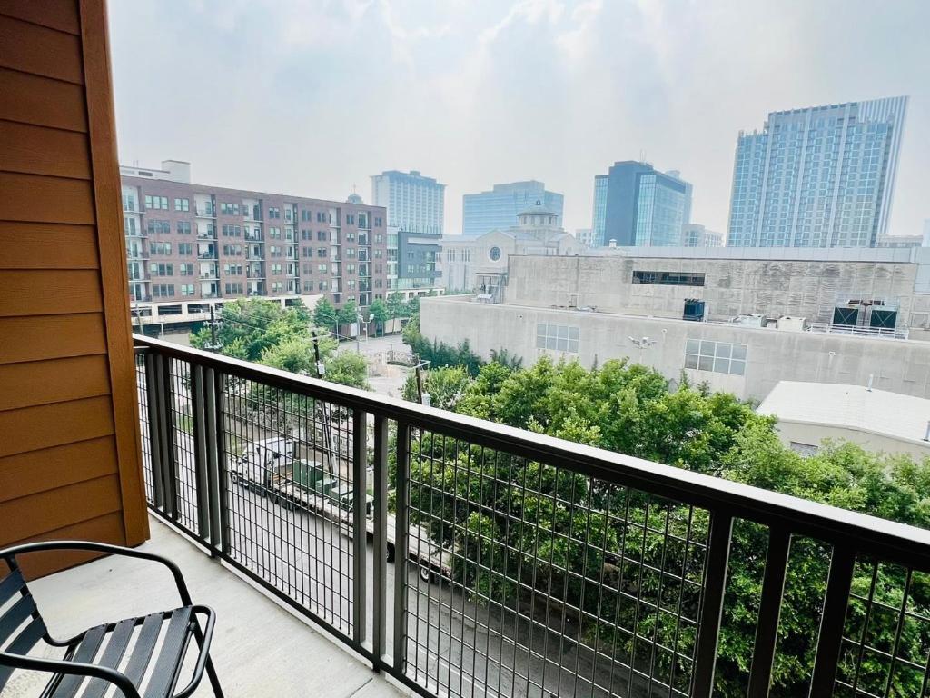 Downtown Apt Free Parking - Pool - Gym - Fully Kitchen Houston Extérieur photo