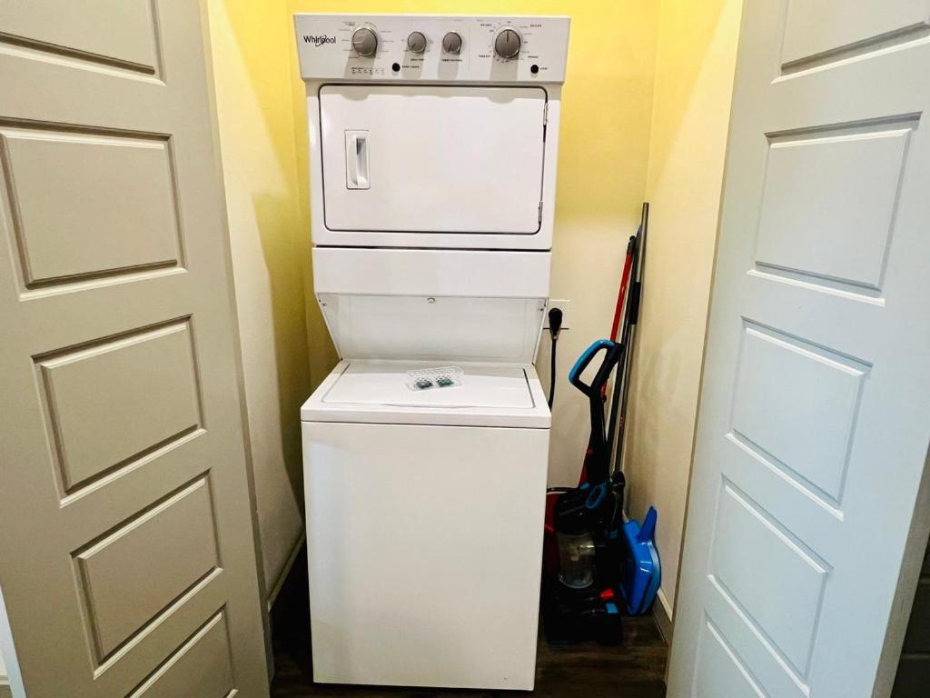 Downtown Apt Free Parking - Pool - Gym - Fully Kitchen Houston Extérieur photo