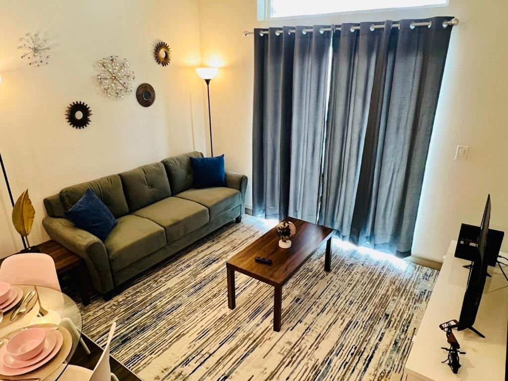 Downtown Apt Free Parking - Pool - Gym - Fully Kitchen Houston Extérieur photo
