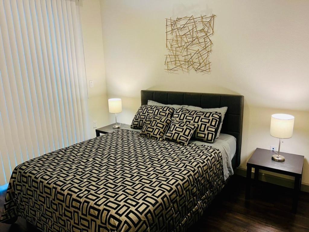 Downtown Apt Free Parking - Pool - Gym - Fully Kitchen Houston Extérieur photo