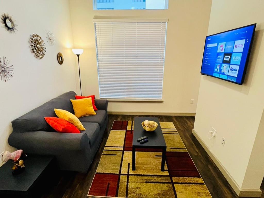 Downtown Apt Free Parking - Pool - Gym - Fully Kitchen Houston Extérieur photo